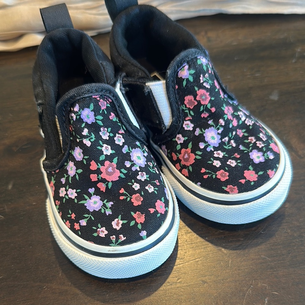 Vans Floral Toddler Slip-On Shoes- Size 5 Great Condition
